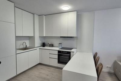 Apartament cu 2 camere semidecomandat, mobilat în Băneasa