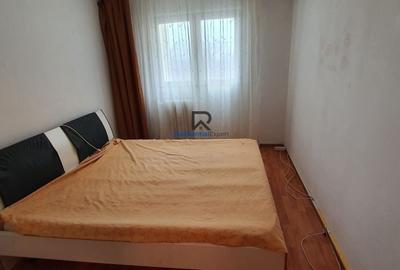 Apartament cu 3 camere semidecomandat în Costin Georgian - 7