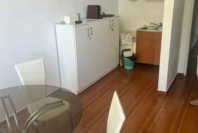 Spațiu comercial, de 305 mp, în Zona Industrială - 5