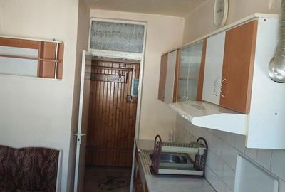 Apartament cu 3 camere decomandat în Abrud-Sat - 1
