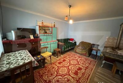 Casă cu 7 camere cu Teren 2461 Mp în Central - 2