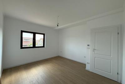 Duplex cu 4 camere cu Canalizare în Dumbrăvița - 10