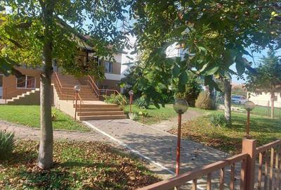 Spațiu comercial, de 870 mp, în Central - 5