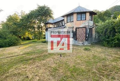 Casă cu Teren 1175 Mp în Griviței - 2