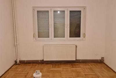 Apartament cu 3 camere decomandat în Central - 1