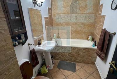 Casa singur in curte - zona Schei (ID:12393) - 2