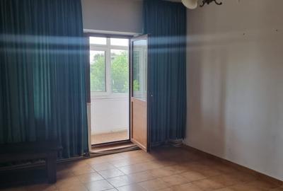 APARTAMENT DE VANZARE CU 3 CAMERE LA 5 CALARASI