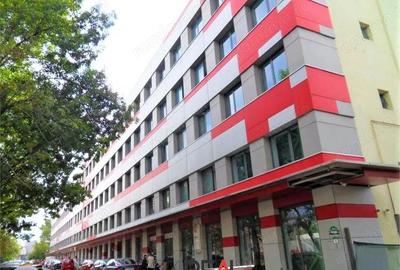 Spațiu comercial, în Militari