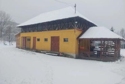 Casa pretabila agroturism, pensiune , casa de vacanta , azil batrani , teren intravilan 5100 MP - 1