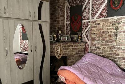 Casă cu 5 camere în Poșta