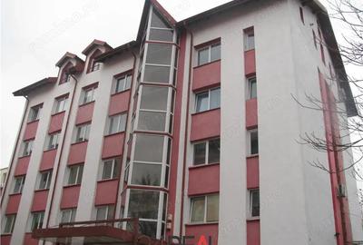 Spațiu comercial, în Regie - 6