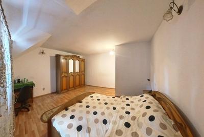 Casă individuală cu 6 camere cu Garaj în Tractorul - 10