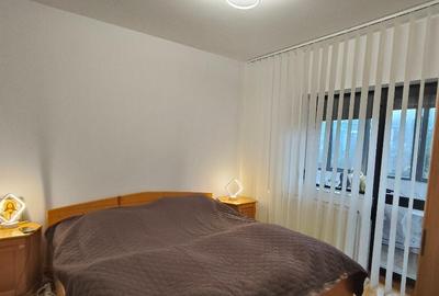 Apartament cu 3 camere decomandat în Eroilor - 12