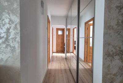 Apartament cu 3 camere semidecomandat, mobilat în Sud - 3