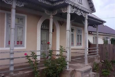 Casă cu 3 camere cu Teren 2268 Mp în Slobozia (Urechești) - 3