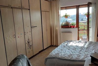 90 mp, 3 camere, 2 bai - 2