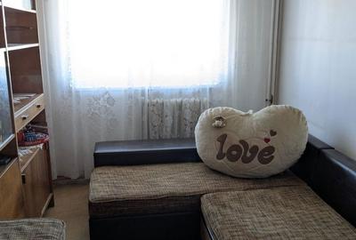 Apartament cu 4 camere decomandat în Dosu Bricii