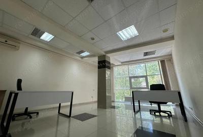 Va propunem spre chirie un oficiu amplasat in sector 4 aparatorii patriei - 5