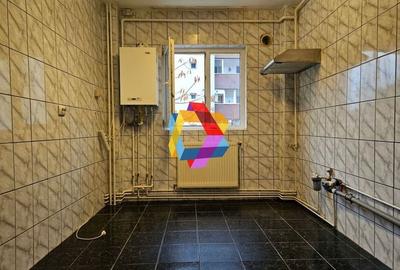 Apartament cu doua camere, zona Racadau 57 mp - vedere spre Tampa - 3