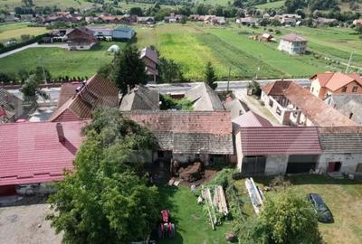 Casă cu 7 camere cu Canalizare în Central - 6