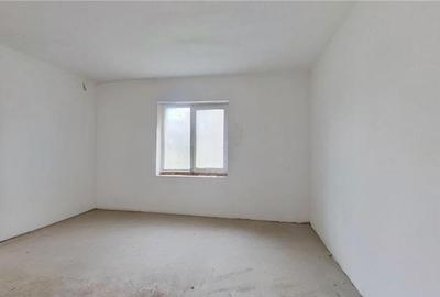 Casă cu 4 camere cu Teren 323 Mp în Central