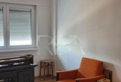 Apartament cu 4 camere decomandat în Lujerului