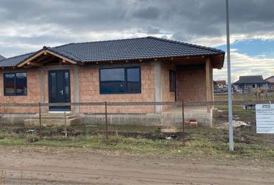 Casă cu 2 camere în Micești - 6