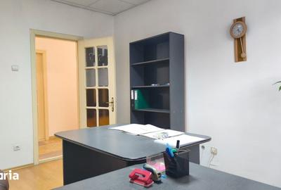 Spațiu comercial, de 30 mp, în Central - 2