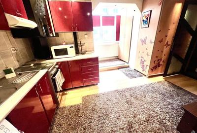 Apartament cu 3 camere în Central - 1