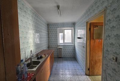 Apartament cu 3 camere decomandat în Drumul Taberei - 1
