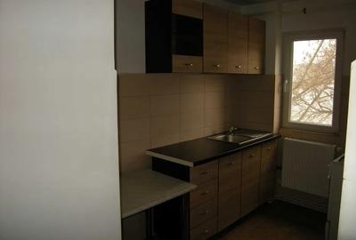 Apartament cu 2 camere, etajul 3/4, zona Podu Ros-Odeon - 2