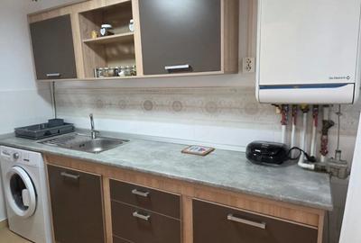 Inchiriez apartament decomandat cu trei camere etaj 2 4 in Drumul Taberei zona Romancierilor - 8