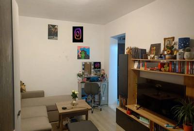 Garsoniera din constructie cu bucatarie, baie si balcon+boxa. - 4