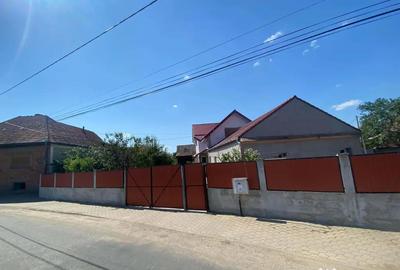 Casă cu 3 camere în Mândra - 1