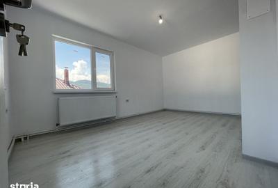 Casă cu 4 camere cu Teren 244 Mp în Gara Veche - 16