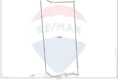 Teren de 56000 mp, în Central - 8