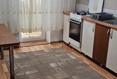 Apartament cu 2 camere decomandat în Steaua