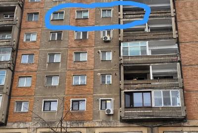 Apartament cu 3 camere decomandat în Petros