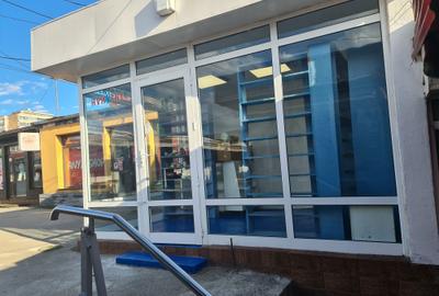 Spațiu comercial, de 12 mp, în Petros - 3