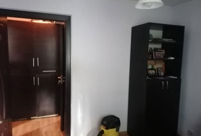 Apartament cu 2 camere semidecomandat în Central - 1