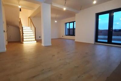 FARA COMISION CASA ELEGANTA 5 camere 3 bai 2 placi incalzire pardoseala - 24