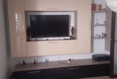 Apartament cu 3 camere decomandat în Brâncoveanu