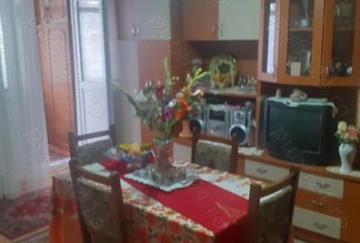 Apartament cu 2 camere decomandat în Central - 1