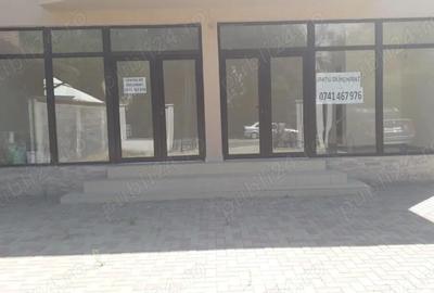 Spațiu comercial, de 50 mp, în Central - 3