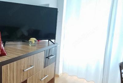 Apartament cu 3 camere semidecomandat în Berceni - 4