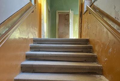 De vanzare casa nemteasca, demisol+parter, zona Balcescu - 3