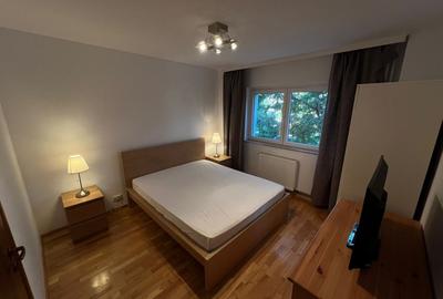 Apartamentul este proaspăt renovat, complet mobilat și utilat deține centrala te - 5