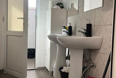 Spațiu comercial, de 280 mp, în Bartolomeu - 12