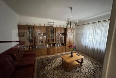 Casă cu 4 camere cu Teren 720 Mp în Micești