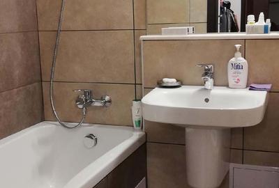 Apartament cu 4 camere decomandat în Apusului - 5